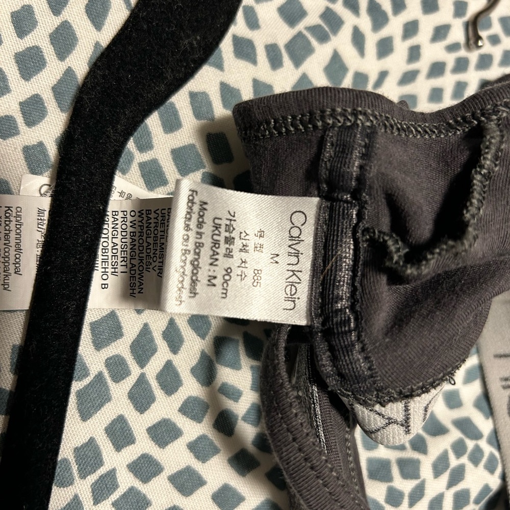 Calvin Klein bra - Picture 2 of 3